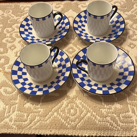 Set of 4 Le Cordon Bleu Paris 1895 Limoges France Cup/Saucer White/Blue Squares - Picture 4 of 4